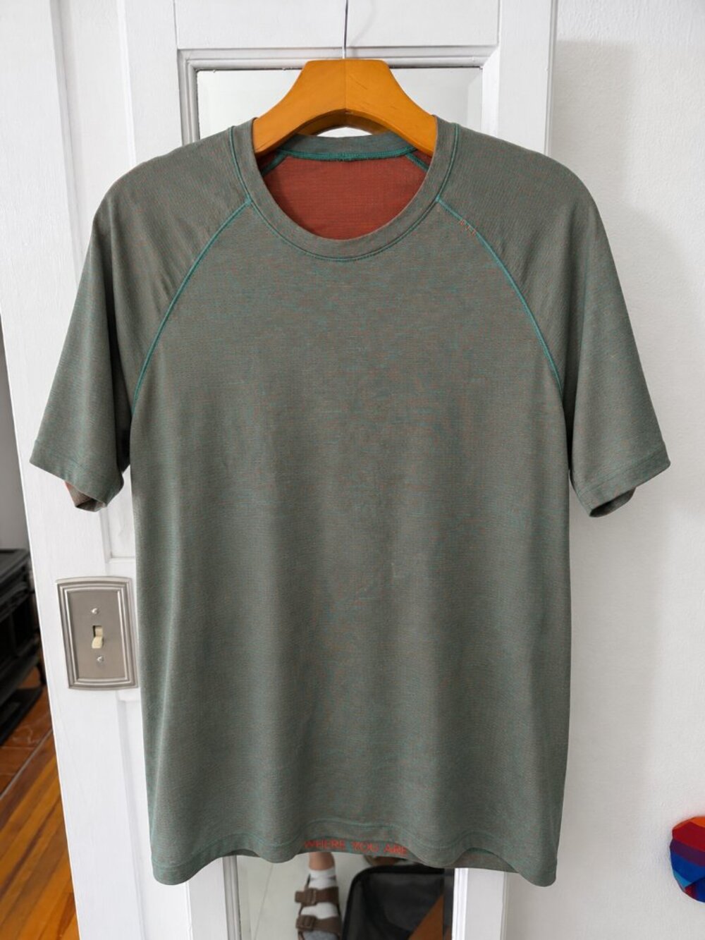 Lululemon Metal Vent Tech Short Sleeve Shirt Heathered Olive Green Orange Medium